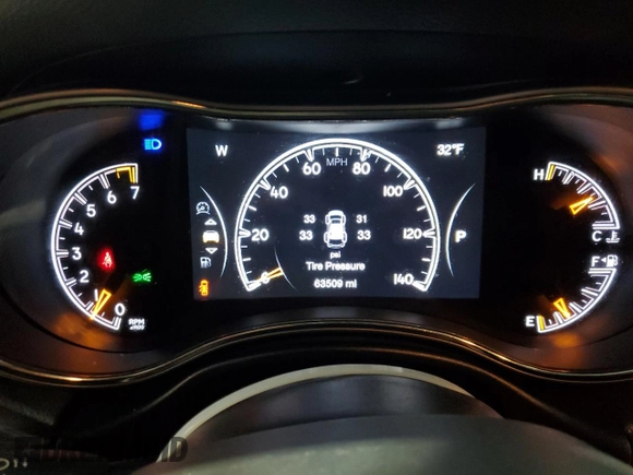 2020 Jeep Grand Cherokee Limited X z VIN 1C4RJFBG5LC150349, wystawiony jako Copart lot #44121765 z przebiegiem 63 509 mil mil oraz Czysty tytuł • Clean title. Historia ofert i sprzedaży dostępna na DreamBid. Obrazek 9.