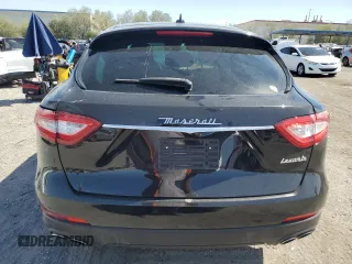 2018 Maserati Levante z VIN ZN661XUA6JX303746, wystawiony jako Copart lot #57876445 z przebiegiem 50 798 mil mil oraz Szkoda całkowita • Salvage title. Historia ofert i sprzedaży dostępna na DreamBid. Obrazek 6.