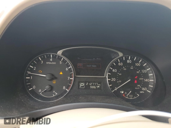 2015 Nissan Pathfinder Platinum with VIN 5N1AR2MN7FC713850, listed as a Copart auction lot 50427035 with 212,777 mi miles and Clean Title. Bid and sale history available at DreamBid. Image 9.