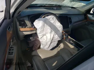 2016 Volvo XC90 T6 Inscription с VIN YV4A22PL2G1018169, выставлен на аукционе Copart как лот 54058335 с пробегом 110 966 миль миль и Списание • Salvage title. История ставок и продаж доступна на DreamBid. Изображение 8.
