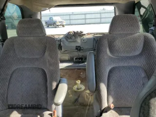 2000 Dodge Caravan SE with VIN 2B4GP45G0YR525310, listed as a Copart auction lot 69596394 with 299,957 mi miles and Salvage Title. Bid and sale history available at carsss.com. Image 10.