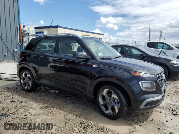 2022 Hyundai Venue SEL z VIN KMHRC8A39NU132059, wystawiony jako Copart lot #57448215 z przebiegiem 85 657 mil mil oraz Czysty tytuł • Clean title. Historia ofert i sprzedaży dostępna na DreamBid. Obrazek 4.