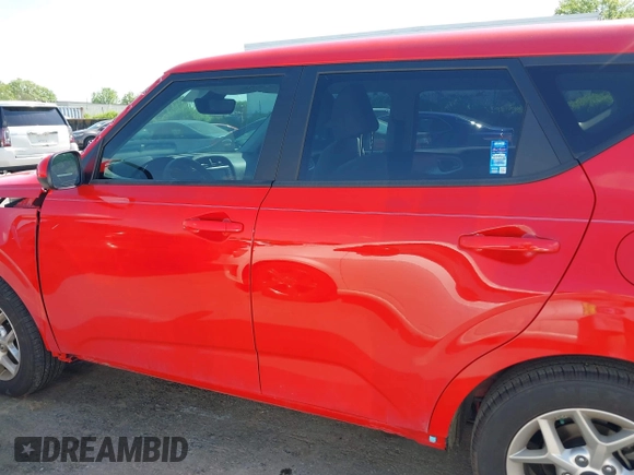2025 Kia Soul LX with VIN KNDJ23AU3S7243779, listed as a IAAI auction lot 41990740 with 6,483 mi miles and . Bid and sale history available at DreamBid. Image 15.