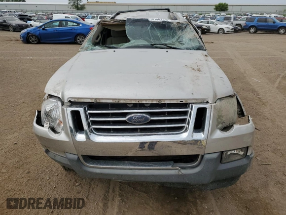 2007 Ford Explorer Sport Trac XLT z VIN 1FMEU51807UA22414, wystawiony jako Copart lot #61463125 z przebiegiem 212 871 mil mil oraz Czysty tytuł • Clean title. Historia ofert i sprzedaży dostępna na DreamBid. Obrazek 5.