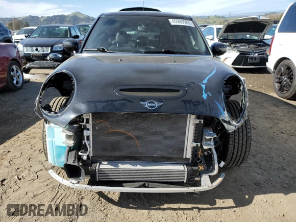 2023 MINI Hardtop 4 Door Cooper S with VIN WMW53DK06P2S83548, listed as a Copart auction lot 45999985 with 31,697 mi miles and Salvage title. Bid and sale history available at DreamBid. Image 5.