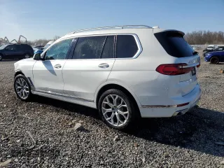 2019 BMW X7 xDrive40i with VIN 5UXCW2C50KL086103, listed as a Copart auction lot 48360425 with 151,031 mi miles and Salvage Title. Bid and sale history available at carsss.com. Image 2.