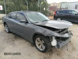 2017 Dodge Charger SXT z VIN 2C3CDXHG1HH652777, wystawiony jako IAAI lot #36383319 z przebiegiem 80 403 mil mil oraz . Historia ofert i sprzedaży dostępna na DreamBid. Obrazek 1.