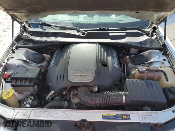 2005 Chrysler 300 with VIN 2C3JA63H25H635749, listed as a Copart auction lot 70317364 with 141,878 mi miles and Clean Title. Bid and sale history available at carsss.com. Image 11.