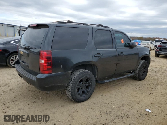 2012 Chevrolet Tahoe z VIN 0K1122238464, wystawiony jako Copart lot #85092534 z przebiegiem 204 392 mil mil oraz Szkoda całkowita • Salvage title. Historia ofert i sprzedaży dostępna na DreamBid. Obrazek 3.