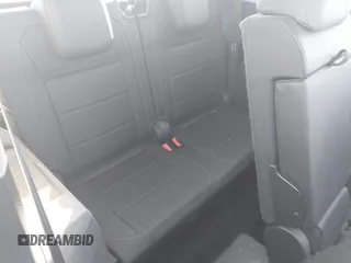 2018 Volkswagen Tiguan SEL z VIN 3VV3B7AXXJM088230, wystawiony jako IAAI lot #41680855 z przebiegiem 130 807 mil mil oraz . Historia ofert i sprzedaży dostępna na DreamBid. Obrazek 17.
