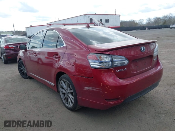 2010 Lexus HS 250h z VIN JTHBB1BA2A2037800, wystawiony jako IAAI lot #41917292 z przebiegiem Nie podano mil oraz . Historia ofert i sprzedaży dostępna na DreamBid. Obrazek 3.