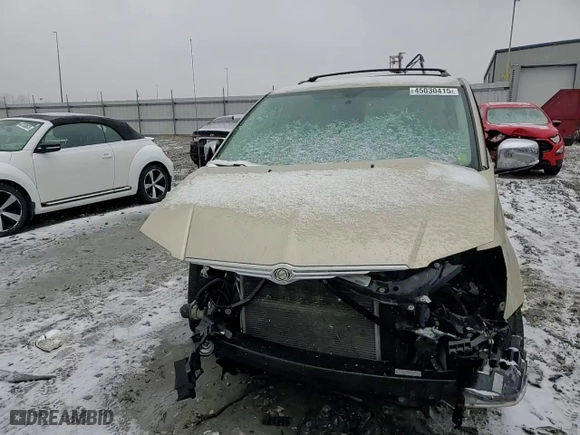 2010 Chrysler Town & Country Touring Plus with VIN 2A4RR8DX2AR456621, listed as a Copart auction lot 45030415 with NaN miles and Salvage Title. Bid and sale history available at carsss.com. Image 12.