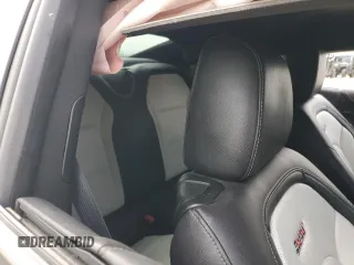 2016 Chevrolet Camaro 2SS z VIN 1G1FH1R73G0179274, wystawiony jako Copart lot #55268815 z przebiegiem 61 654 mil mil oraz Czysty tytuł • Clean title. Historia ofert i sprzedaży dostępna na DreamBid. Obrazek 10.