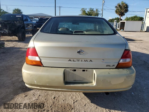 1998 Nissan Altima XE with VIN 1N4DL01D7WC109661, listed as a Copart auction lot 68833234 with 150,061 mi miles and Salvage Title. Bid and sale history available at carsss.com. Image 6.