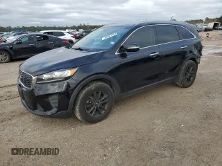 2020 Kia Sorento LX z VIN 5XYPG4A31LG661965, wystawiony jako Copart lot #85061764 z przebiegiem 96 969 mil mil oraz Szkoda całkowita • Salvage title. Historia ofert i sprzedaży dostępna na DreamBid. Obrazek 1.