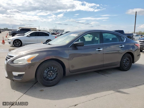 2015 Nissan Altima 2.5 S with VIN 1N4AL3AP4FN322862, listed as a Copart auction lot 50605255 with 199,677 mi miles and Clean Title. Bid and sale history available at carsss.com. Image 1.