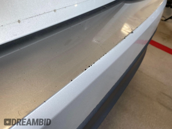 2020 Toyota Prius L Eco z VIN JTDKARFU2L3107977, wystawiony jako IAAI lot #42571708 z przebiegiem 204 781 mil mil oraz . Historia ofert i sprzedaży dostępna na DreamBid. Obrazek 9.