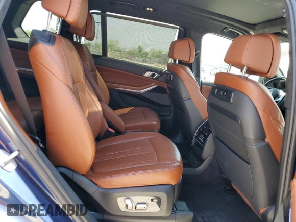 2021 BMW X7 xDrive40i with VIN 5UXCW2C03M9G67683, listed as a Copart auction lot 50649965 with 31,689 mi miles and Salvage Title. Bid and sale history available at carsss.com. Image 11.