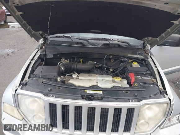 2008 Jeep Liberty Sport with VIN 1J8GN28K08W179241, listed as a IAAI auction lot 41770277 with 204,120 mi miles. Bid and sale history available at carsss.com. Image 10.