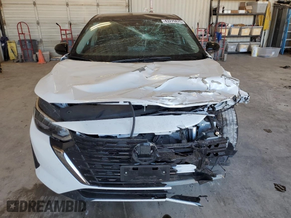 2024 Nissan Sentra SR with VIN 3N1AB8DV7RY341467, listed as a Copart auction lot 43275875 with 9,577 mi miles and Salvage title. Bid and sale history available at DreamBid. Image 5.