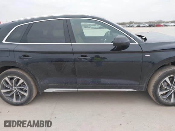 2023 Audi Q5 S line Premium Plus with VIN WA1EAAFY7P2002973, listed as a IAAI auction lot 41635718 with 38,943 mi miles. Bid and sale history available at carsss.com. Image 14.