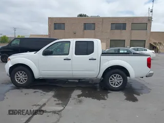 2016 Nissan Frontier SV z VIN 1N6AD0ER7GN737013, wystawiony jako IAAI lot #42106586 z przebiegiem 54 218 mil mil oraz . Historia ofert i sprzedaży dostępna na DreamBid. Obrazek 14.