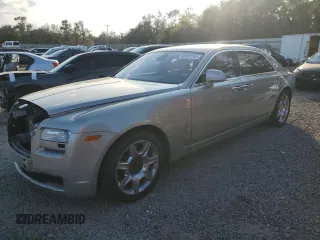 2012 Rolls-Royce Ghost z VIN SCA664L50CUX65544, wystawiony jako Copart lot #45107245 z przebiegiem 49 206 mil mil oraz Szkody całkowita. Historia ofert i sprzedaży dostępna na DreamBid. Obrazek 1.