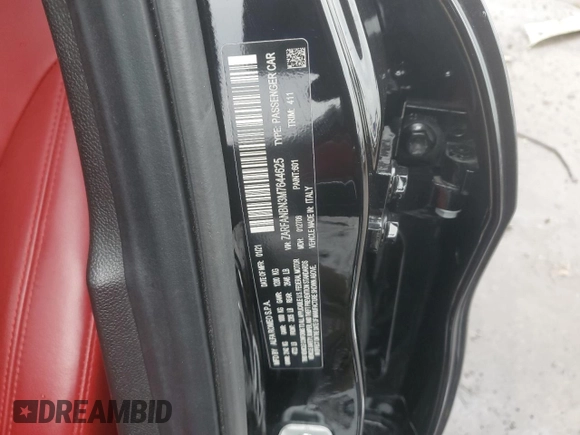 2021 Alfa Romeo Giulia Ti z VIN ZARFANBN3M7644625, wystawiony jako Copart lot #43411055 z przebiegiem Nie podano mil oraz Nie do naprawy • Non repairable. Historia ofert i sprzedaży dostępna na DreamBid. Obrazek 12.