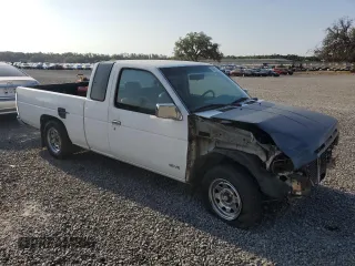 1995 Nissan Frontier XE z VIN 1N6HD16S2SC336866, wystawiony jako Copart lot #56041925 z przebiegiem 187 337 mil mil oraz Szkoda całkowita • Salvage title. Historia ofert i sprzedaży dostępna na DreamBid. Obrazek 4.