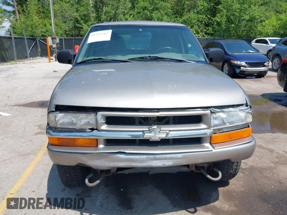 1999 Chevrolet Blazer LS с VIN 1GNCT18W3XK116060, выставлен на аукционе IAAI как лот 42213762 с пробегом 216 788 миль миль и . История ставок и продаж доступна на DreamBid. Изображение 6.