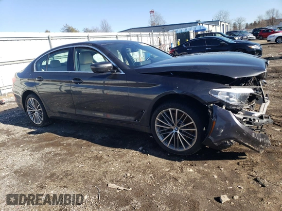 2020 BMW 5 Series 530i xDrive z VIN WBAJR7C04LCE05795, wystawiony jako Copart lot #45848475 z przebiegiem Nie podano mil oraz Szkoda całkowita • Salvage title. Historia ofert i sprzedaży dostępna na DreamBid. Obrazek 4.