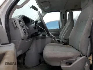 2013 Ford Econoline Passenger XL with VIN 1FBSS3BL0DDA55949, listed as a Copart auction lot 49943195 with 178,093 mi miles and Clean title. Bid and sale history available at DreamBid. Image 7.