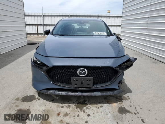 2023 Mazda 3 S Carbon Edition с VIN JM1BPBLM2P1611392, выставлен на аукционе Copart как лот 56292325 с пробегом 28 659 миль миль и На запчасти • Non repairable. История ставок и продаж доступна на DreamBid. Изображение 5.
