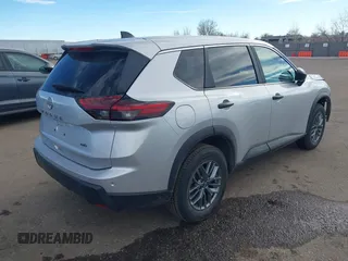 2024 Nissan Rogue S with VIN 5N1BT3AB8RC680139, listed as a IAAI auction lot 41479294 with 25,061 mi miles. Bid and sale history available at carsss.com. Image 4.