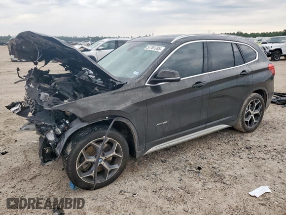 2017 BMW X1 xDrive28i z VIN WBXHT3C35H5F71683, wystawiony jako Copart lot #57761785 z przebiegiem 78 220 mil mil oraz Czysty tytuł • Clean title. Historia ofert i sprzedaży dostępna na DreamBid. Obrazek 1.