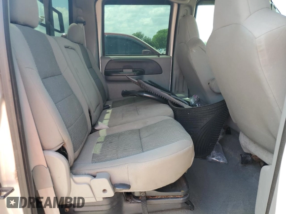 2005 Ford F-250 XL with VIN 1FTSW21P05EB33978, listed as a Copart auction lot 55105045 with 129,863 mi miles and Clean Title. Bid and sale history available at DreamBid. Image 10.
