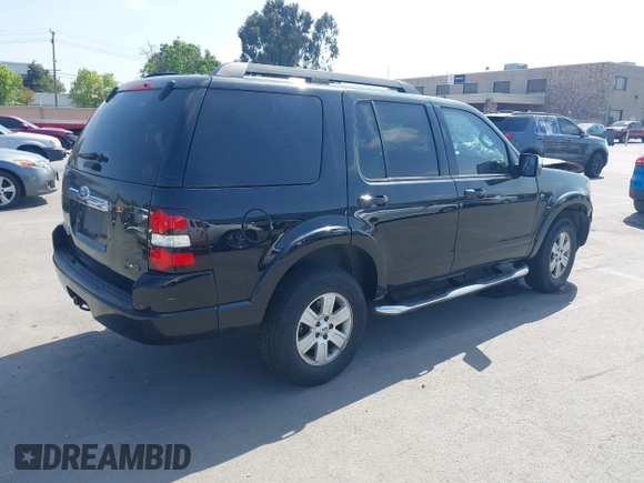 2010 Ford Explorer XLT with VIN 1FMEU7DE4AUA73161, listed as a IAAI auction lot 42175351 with 178,936 mi miles. Bid and sale history available at carsss.com. Image 4.