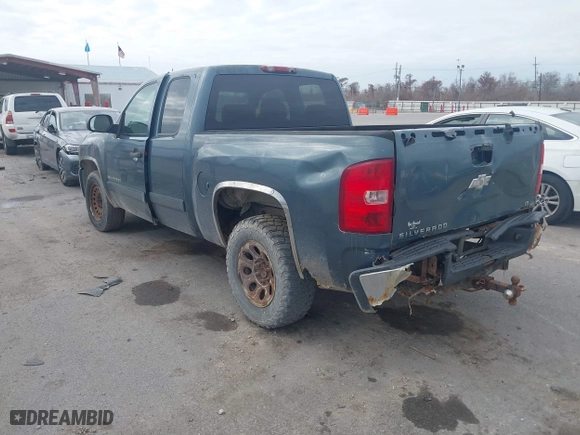 2007 Chevrolet Silverado 1500 LT w/1LT with VIN 1GCEC19J37Z506569, listed as a IAAI auction lot 41471252 with 258,178 mi miles. Bid and sale history available at carsss.com. Image 3.