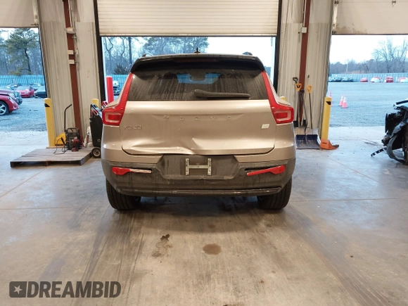 2023 Volvo XC40 Ultimate z VIN YV4ED3UM4P2052302, wystawiony jako IAAI lot #41350191 z przebiegiem 8 542 mil mil oraz . Historia ofert i sprzedaży dostępna na DreamBid. Obrazek 16.
