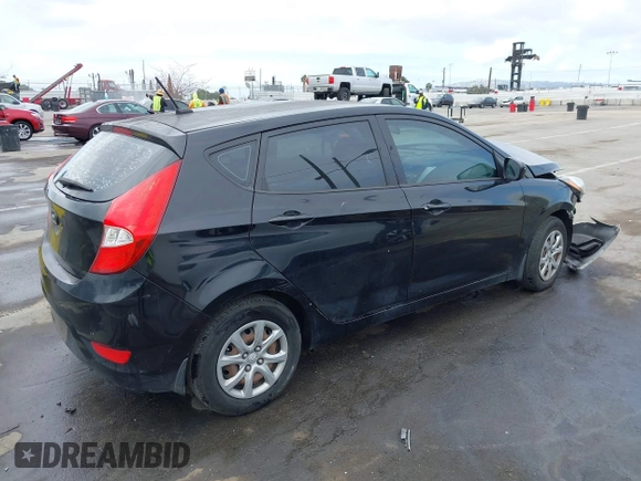 2013 Hyundai Accent GL with VIN KMHCT5AEXDU092644, listed as a IAAI auction lot 42078339 with 134,288 mi miles. Bid and sale history available at carsss.com. Image 4.