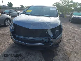 2020 Chevrolet Traverse LS z VIN 1GNERFKW2LJ276394, wystawiony jako IAAI lot #42167725 z przebiegiem 55 975 mil mil oraz . Historia ofert i sprzedaży dostępna na DreamBid. Obrazek 6.