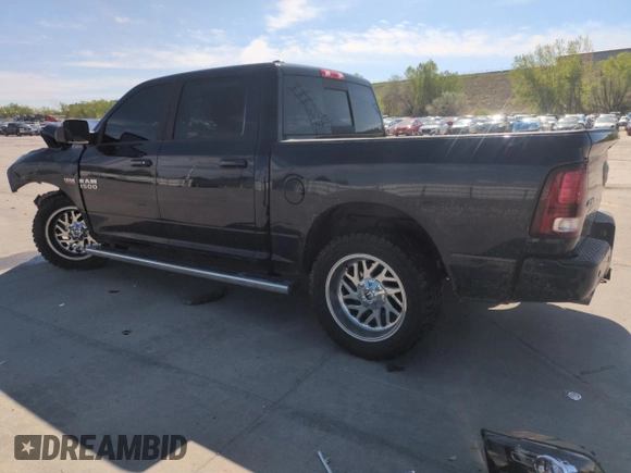 2016 Ram 1500 Sport z VIN 1C6RR7MT5GS129223, wystawiony jako Copart lot #56332475 z przebiegiem 106 056 mil mil oraz Szkoda całkowita • Salvage title. Historia ofert i sprzedaży dostępna na DreamBid. Obrazek 2.