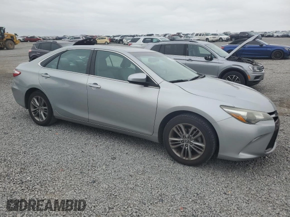 2015 Toyota Camry XLE z VIN 4T1BF1FK2FU043676, wystawiony jako Copart lot #55068485 z przebiegiem 120 629 mil mil oraz Szkoda całkowita • Salvage title. Historia ofert i sprzedaży dostępna na DreamBid. Obrazek 4.