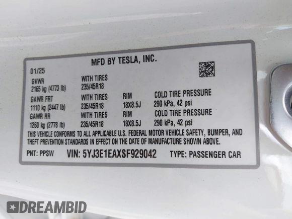2025 Tesla Model 3 Long Range z VIN 5YJ3E1EAXSF929042, wystawiony jako IAAI lot #41929594 z przebiegiem 116 mil mil oraz . Historia ofert i sprzedaży dostępna na DreamBid. Obrazek 9.