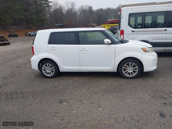 2015 Scion xB with VIN JTLZE4FE1FJ072030, listed as a IAAI auction lot 40896046 with NaN miles. Bid and sale history available at carsss.com. Image 14.