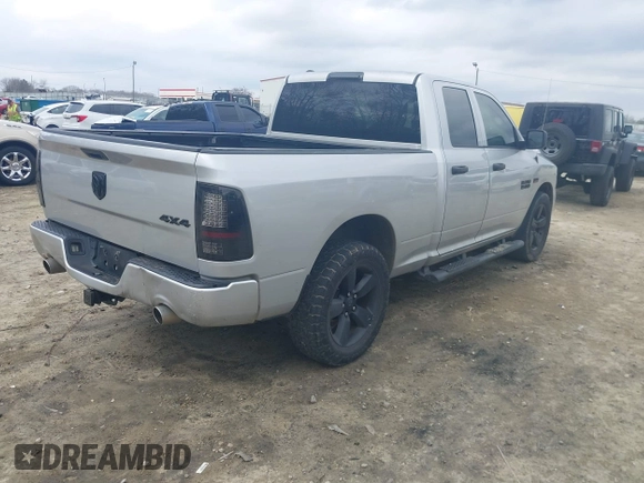 2018 Ram 1500 Tradesman z VIN 1C6RR7FT7JS204931, wystawiony jako IAAI lot #41520204 z przebiegiem 157 398 mil mil oraz . Historia ofert i sprzedaży dostępna na DreamBid. Obrazek 4.
