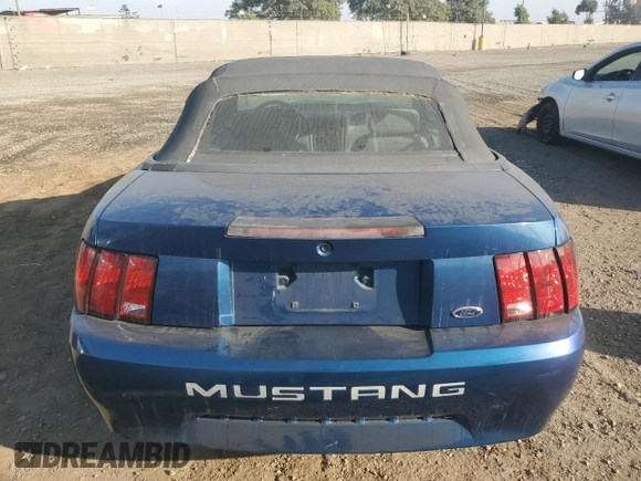 2000 Ford Mustang with VIN 1FAFP4442YF197021, listed as a Copart auction lot 73578134 with 114,417 mi miles and Clean Title. Bid and sale history available at carsss.com. Image 6.