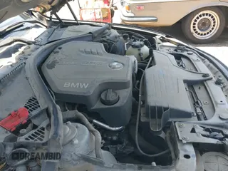 2013 BMW 3 Series 328i с VIN WBA3C1G55DNR46905, выставлен на аукционе IAAI как лот 42815983 с пробегом 112 818 миль миль и . История ставок и продаж доступна на DreamBid. Изображение 12.