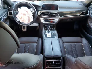 2022 BMW 7 Series 750i xDrive z VIN WBA7U2C01NCK62283, wystawiony jako Copart lot #83007534 z przebiegiem Nie podano mil oraz Szkoda całkowita • Salvage title. Historia ofert i sprzedaży dostępna na DreamBid. Obrazek 8.