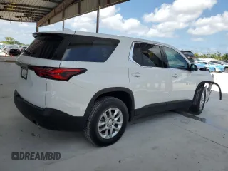 2023 Chevrolet Traverse LS z VIN 1GNERFKW4PJ198111, wystawiony jako Copart lot #56129525 z przebiegiem 26 223 mil mil oraz Nie do naprawy • Non repairable. Historia ofert i sprzedaży dostępna na DreamBid. Obrazek 3.